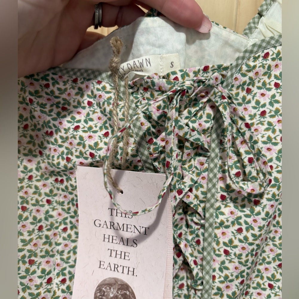 ❌SOLD❌NWT Christy Creme Dawn Strawberry Adele Size Small - Picture 8 of 16